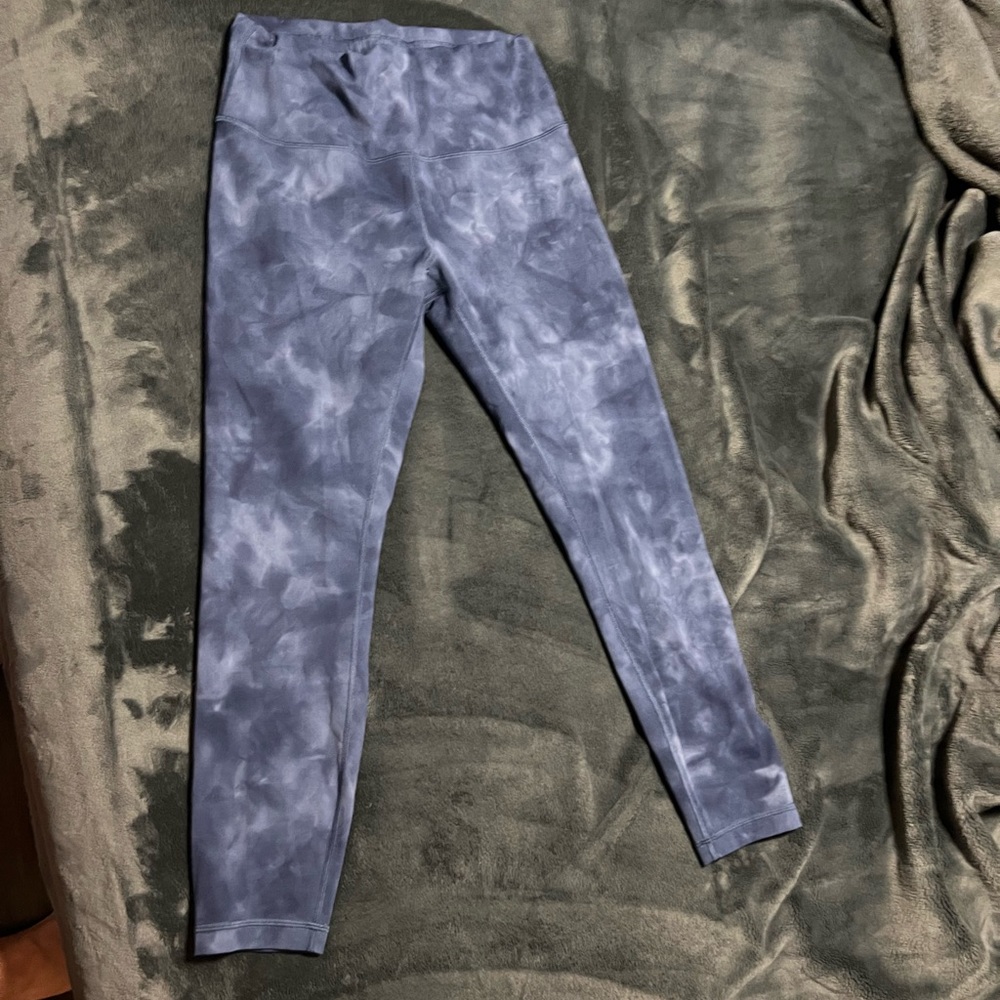 Lululemon Wunder Train size 10, 25”